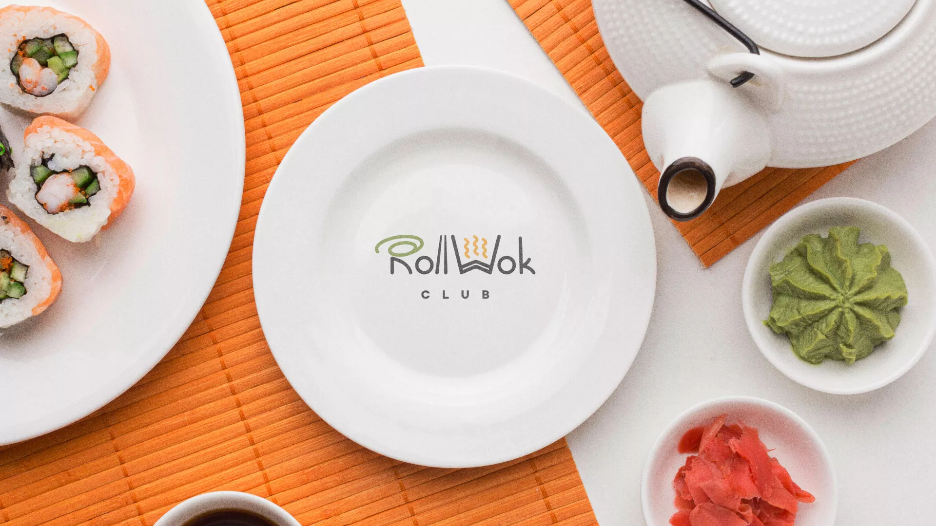 Разработка логотипа и фирменного стиля в Судже для суши-бара «Roll Wok Club»